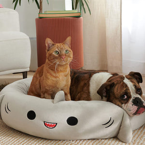 Give Your Pet the Comfort They Deserve with the Soft Plush Bed Four Seasons Pet Pad!